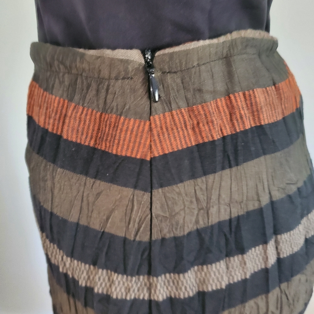 Skirt - Picture 4 of 9